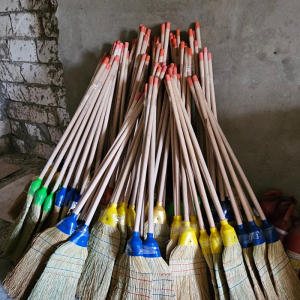 Dotarea instituțiilor de învățământ școlar cu inventar gospodăresc